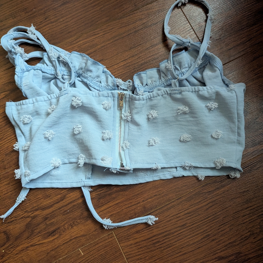 Light Blue Textured Crop Top - Picture 2 of 2